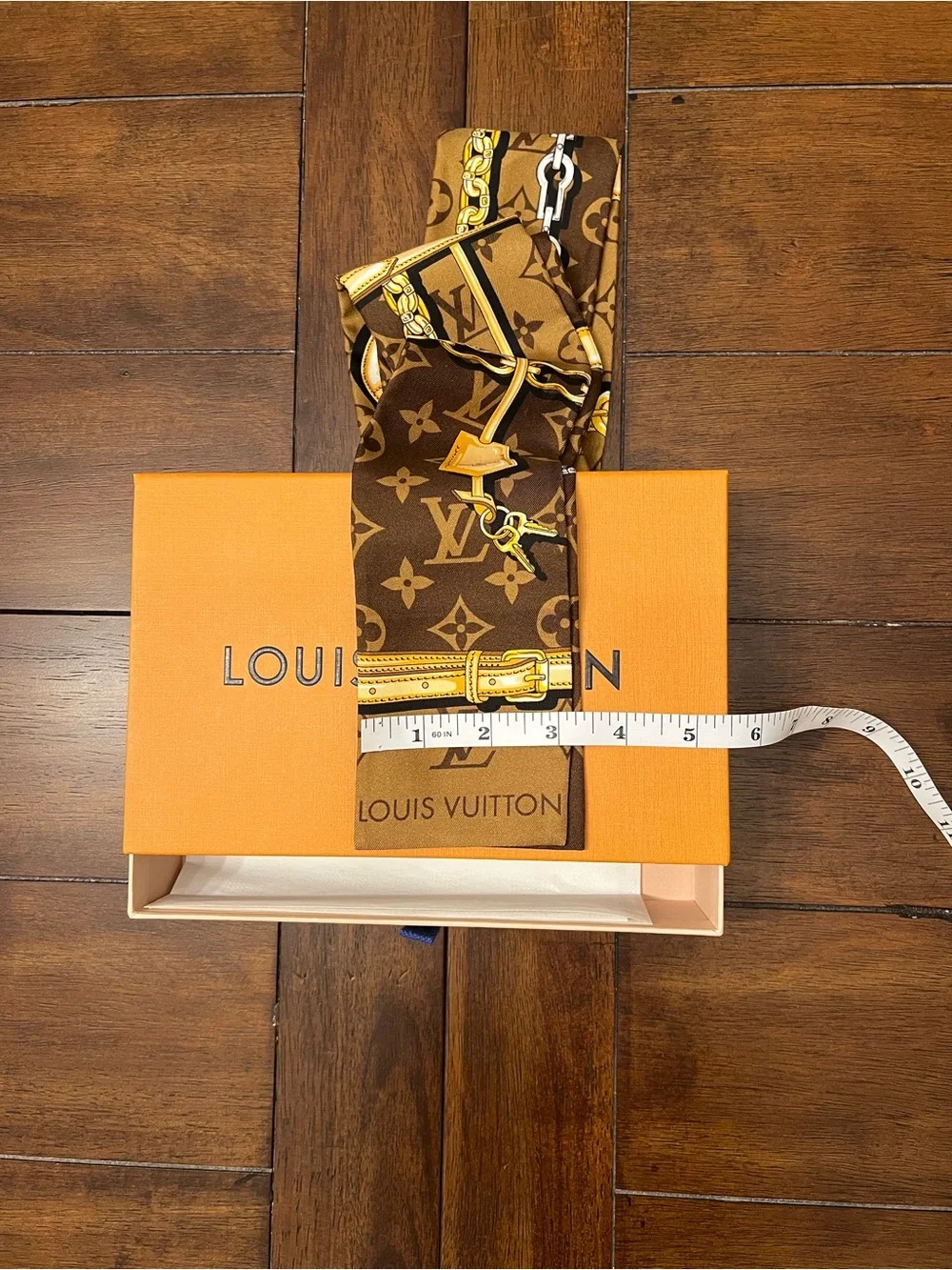 ❤️ Louis Vuitton Monogram Confidential Bandeau Silk Scarf